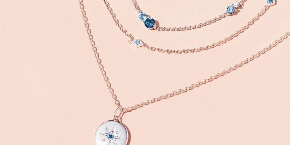Can you wear real crystal necklace with other types of necklace?